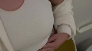 Are you a member of the mile high club? I’m hoping to get in.. by thaternurse from OnlyFans | Coomer