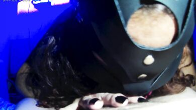 Amiguita me chupa la pija en un telo