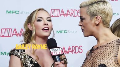 Naked News at the 2019 AVN Awards!