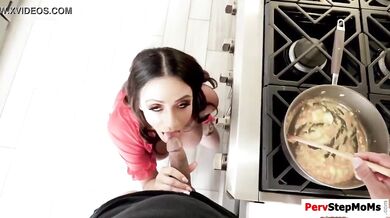 Stepmom worshipped stepsons huge cock cock (Ariella Ferrera)