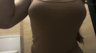 Risky Sex With Step Sister In The Bathroom While StepMother At Home