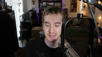 Is this the BEST broadcast microphone... ever?! - Electro-Voice RE27N/D