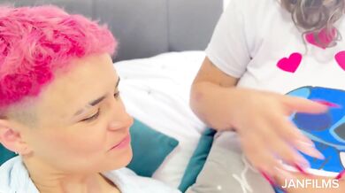 MÓNTATE Y SALTA MAMI!! Mientras te chupo todas las tetas