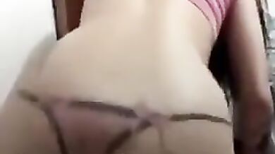 Minhas lives da maada, rebolando e brincando com meu cuzinho