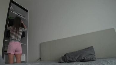 Жена И Друг Семьи ,Развлекаются На Супружеской Кровати,Пока Муж На Работе!Реальная Измена