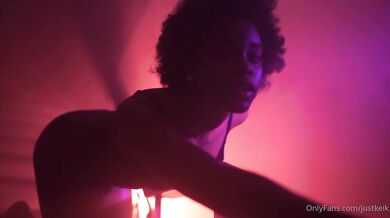 Do you want the full version of this video ???? by justkeik from OnlyFans | Coomer