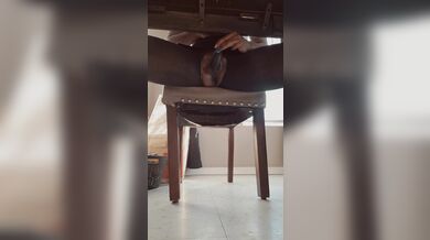 Taking bigger risk ???? subscribe to my fansly to watch me cum ????