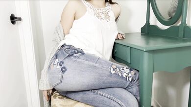 Girlfriends Mom Ties You Up And Makes You Smell Her Farts FREE FULL 4K VIDEO!