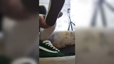 foot slave welcome. going to party and have a place for you