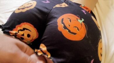 Grabbing Ass and Rubbing Cock on Stepsis's Big Ass