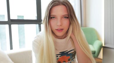 cute stepsister loves to play, but I gave her a better gamepad | Anastangel