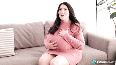 D.Avarice Show Off Her Massive Boobs