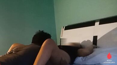 Matambok na Pinay Ass Kaya Ginising at Kinain Hanggang Labasan - Sarap Umungol