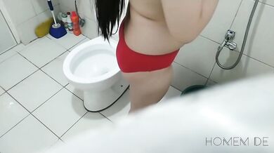 Playing my pinay pussy and tits while in the bathroom