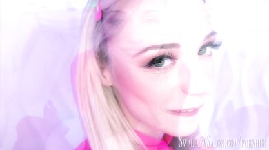 Beautiful Cecelia Taylor Sucks Off Lucky Cock at the Swallow Salon