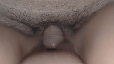 CHUVA DOURADA - FAZENDO XIXI NO PAU DO NAMORADO