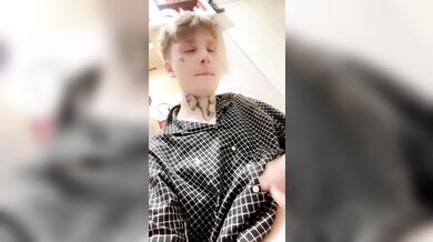 Lil Peep Look A like Stroking BWC On toilet ????