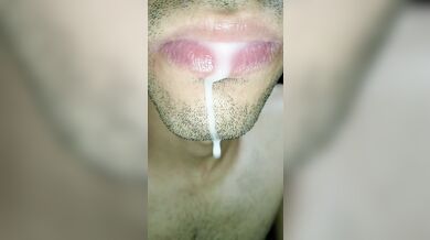 tongue, saliva, lengua , sloopy, sucking, escupir fetish, babeante primer plano, semen fluyendo