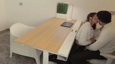 IL PROF HA UN CAZZO ENORME - 30L senza studiare...