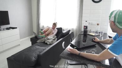 I'm horny when my stepbrother plays in the World of Tanks. Family therapy