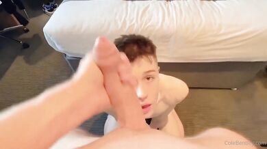 ? @adamhungxxl had me moaning so much i think the other hote.. by notashyboi from OnlyFans | Coomer