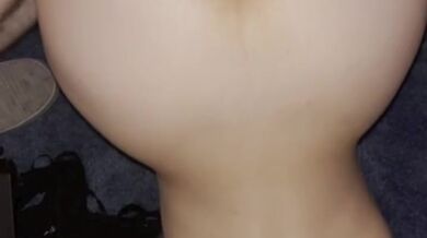 Hot Gamer Girl Gives Me Head????