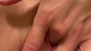 annabellepeaches 01 04 2022 2410906560 did you have a good day girl wanna come to bed with me