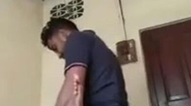 Young Men Screw Neighbour Bhabhi (Pratibasi Boudi Ka Coda)