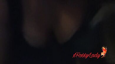 IMPERDIBLE DOBLE SQUIRT! ? Le Pago a mi amigo para coger en su balcón mientras pasan los vecinos ?