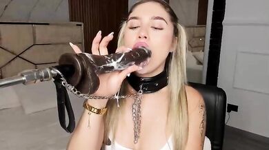 Nice Lady Shows How She Eats Dick