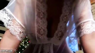 Nikkisims Christmas Sybian Lewd Pussy Fucked