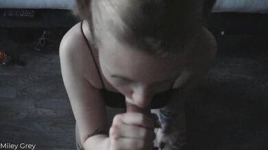 I love CUM on my FACE