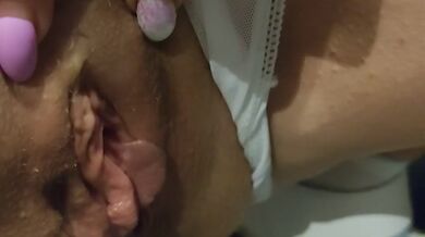 A cute milf, café masturbation