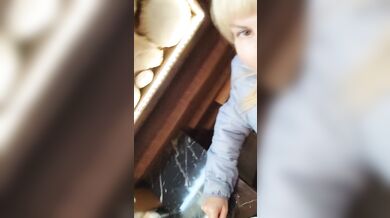 Risky beauty shows sweet pussy in café