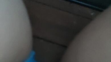 Public Pussy Flash Risky many people around