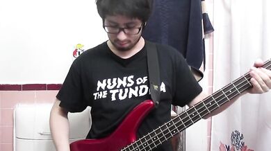 Helicopter by Bloc Party (Bass Cover)
