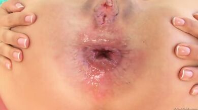 Picture Perfect Gape Reaming - Franceska Jaimes