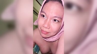 Tante Hijab Malay Maniak Sotong