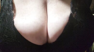 A massive breasts bouncing in slowmo