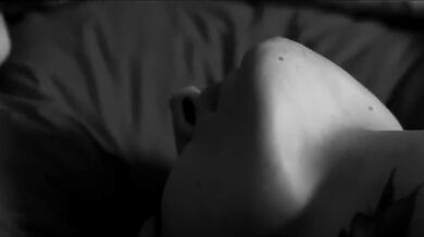 Latex Humanoalieno (Lady Muffin, Rae Lil Black)