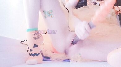 little halloween princess is a horny slut