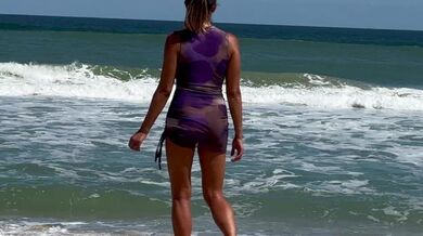 193 asian milf jerk off instructions on the beach OnlyFans @ Appleliu-76