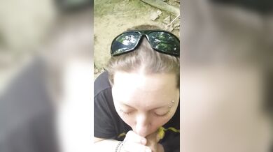 Sexy Girlfriend Sucks Me off in the Woods