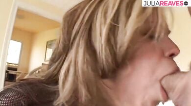 Deepthroat and extreme anal for Cherrie Rose porn