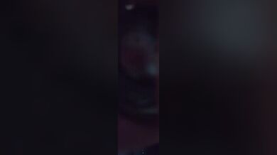 Me pongo cachondo mientras veo la tv y me vengo