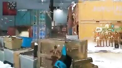 Guy gets flanked and obliterated