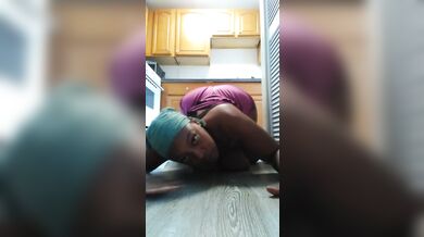 Bbw Face Down Jiggle