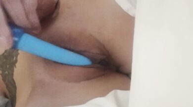 Watch me tease my soaking wet pussy til I cum