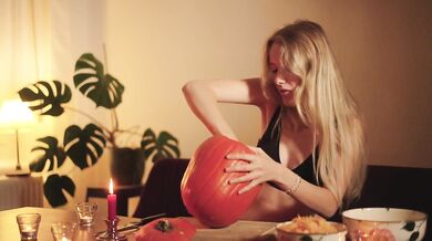 Cozy Halloween Pumpkin Carving With Your Gf