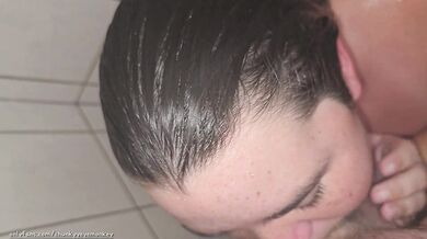 Stepsister suck in shower